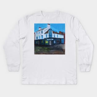 Pub In Beverley, Yorkshire, England Kids Long Sleeve T-Shirt